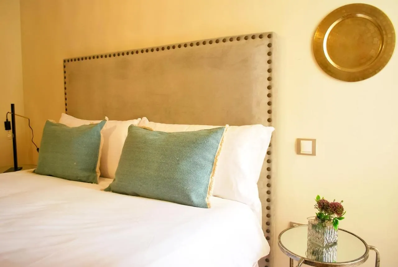 Homely Malaga Malagueta Junto Al Mar, Parking Privado Bajo Suplemento 0*,  Spain