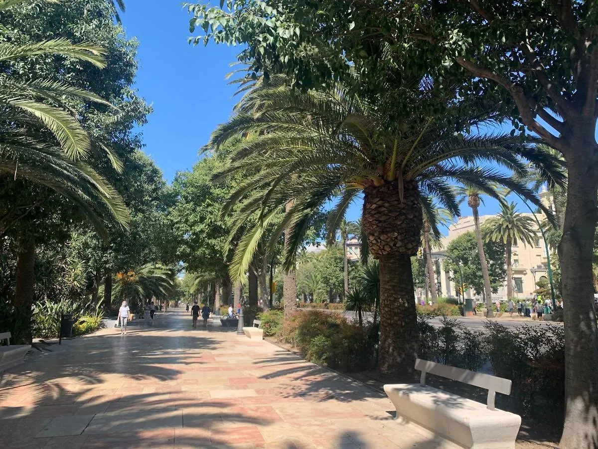 Apartment Homely Malaga Malagueta Junto Al Mar, Parking Privado Bajo Suplemento