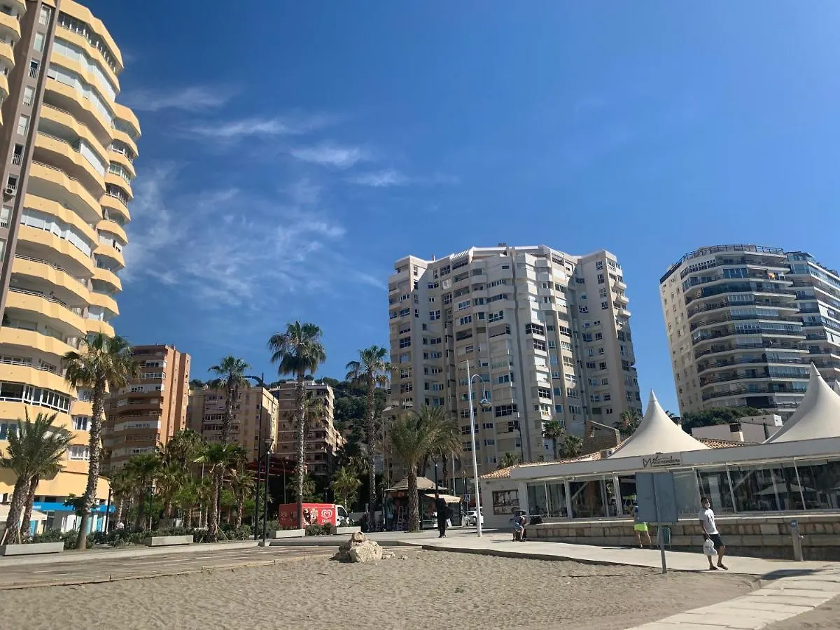 Homely Malaga Malagueta Junto Al Mar, Parking Privado Bajo Suplemento