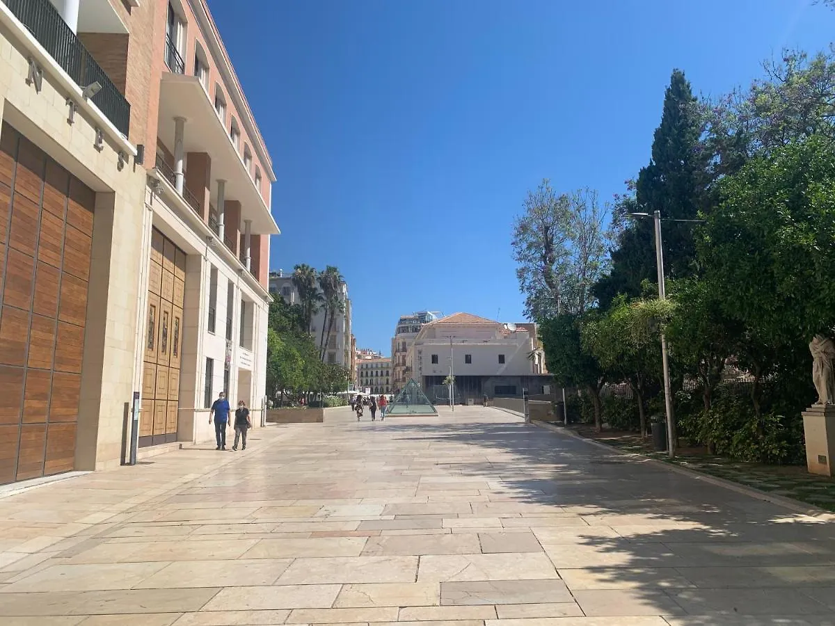 Homely Malaga Malagueta Junto Al Mar, Parking Privado Bajo Suplemento Spain